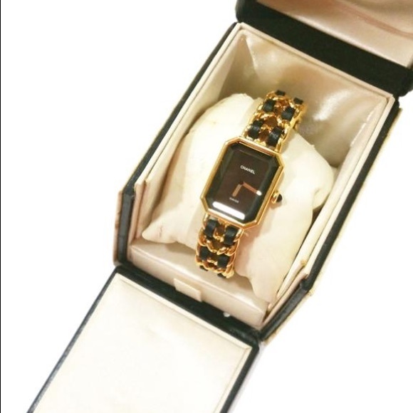 Vintage Chanel Watch 🕰 - Picture 5 of 11